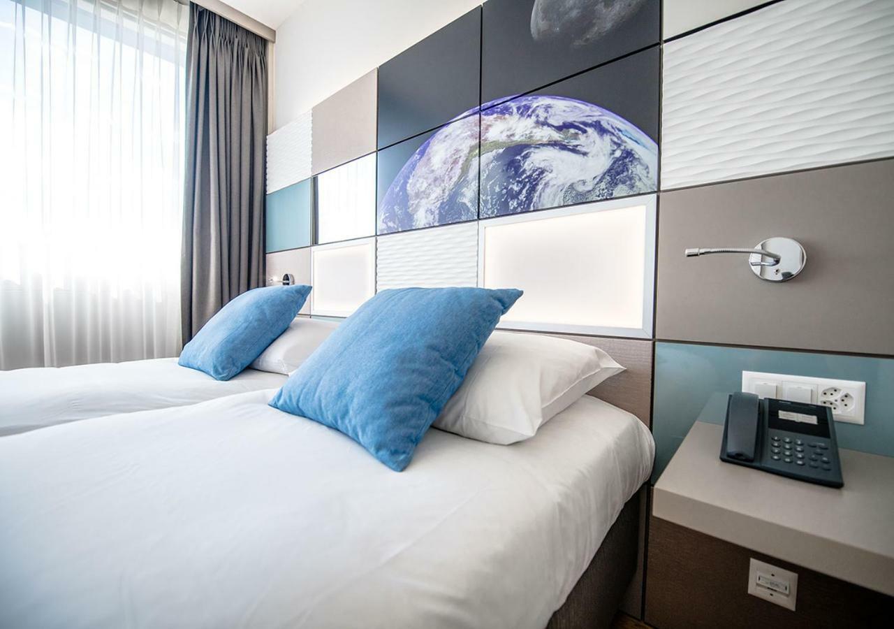 Discovery Hotel 3* Superior Crissier Exteriör bild