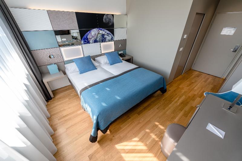 Discovery Hotel 3* Superior Crissier Exteriör bild